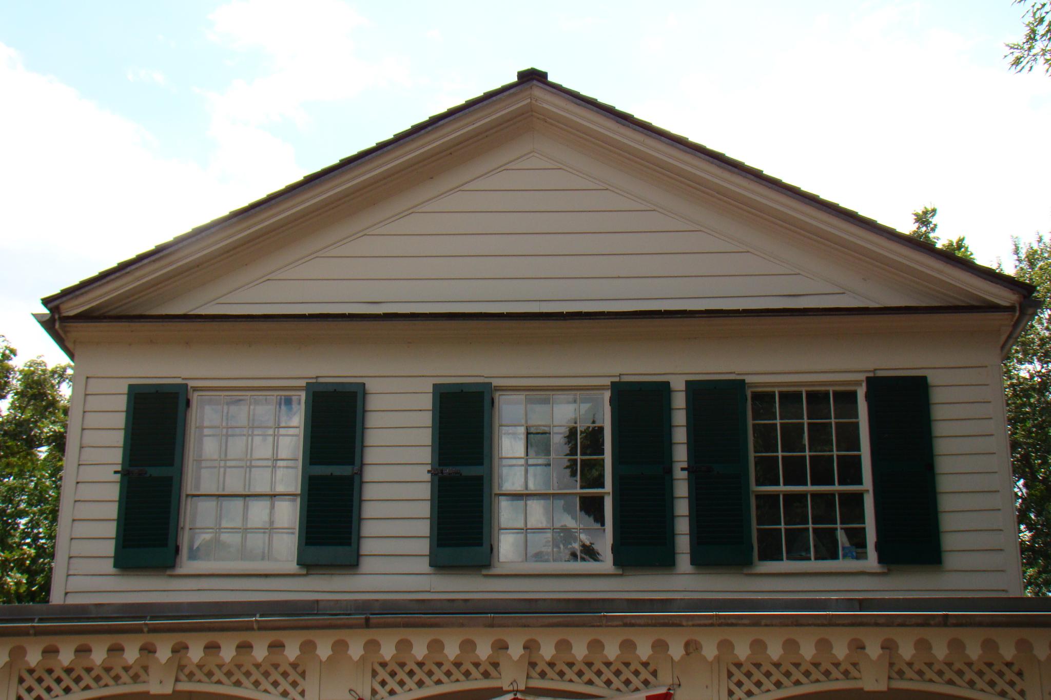 Front-facing gable roof, Paw Paw Post Office