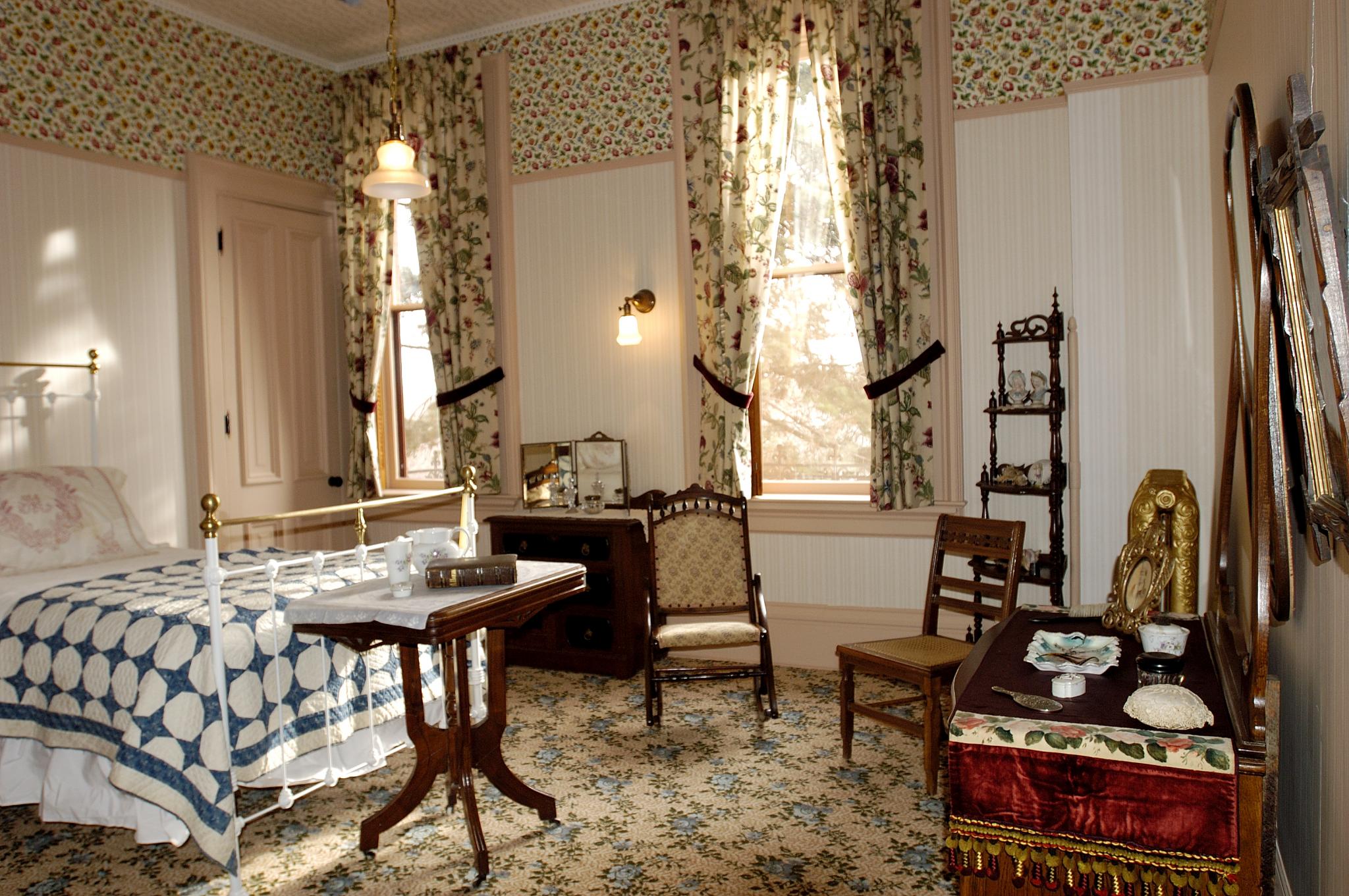 Lizzie Martin's bedroom, Martin-Mitchell Mansion